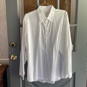 Calvin Klein Men’s dress shirt white long sleeve regular fit 18 1/2 36/37
